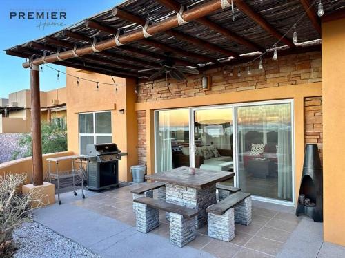 La Paz Villa | Sunset Home, Golf Cart and Beach Club Access