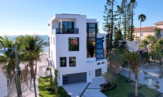 Sunset Beach Casa | Sunset Jewel in Treasure Island