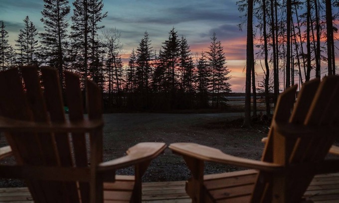 Candle Lake Cabina | Sunset Lodge at Candle Lake, sleeps 12