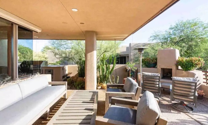 Carefree Rolling Hills Cabaña | SUNSET+MOUNTAINS+ Pool + SPA!!! Desert Mountain