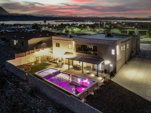 Lake Havasu City Casa | Sunset Oasis 7 Bedroom Family