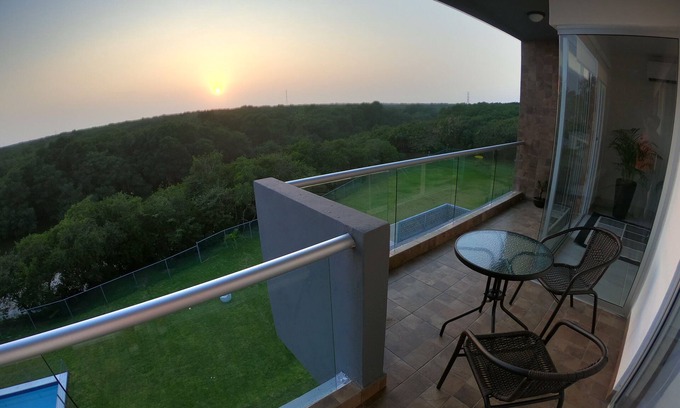 Boca del Rio Apartamento | Sunset Penthouse con vista al río y manglar 3BD PH