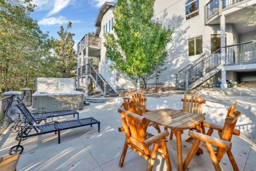 Castle Glen Estates Chalet De Esquí | Sunset Ridge Villa- Incredible Log Cabin Estate- Hot Tub- Game Tables-