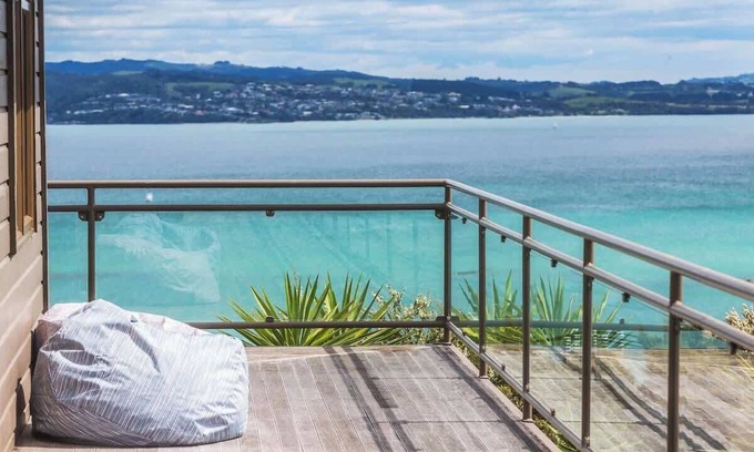 Omiha Casa | Sunset Sanctuary - Stay Waiheke