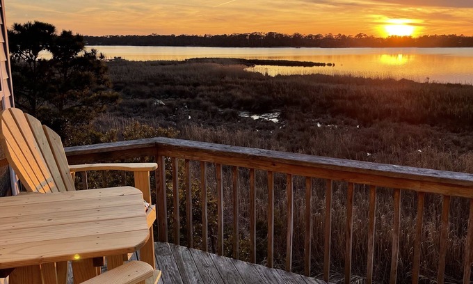 Colington Condominio | Sunset Seaker! (Soundfront Condo w/Pool)