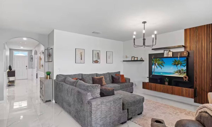Zephyrhills West Casa | Sunset Serenity