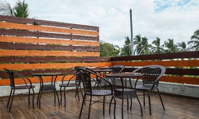 Thinadhoo Hotel | Sunset Stay Maldives