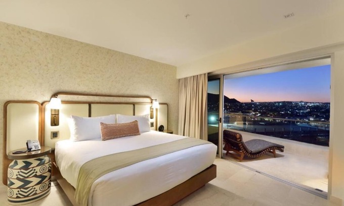El Medano Ejidal Complejo | Sunset Suite - 2 BR City View Suite