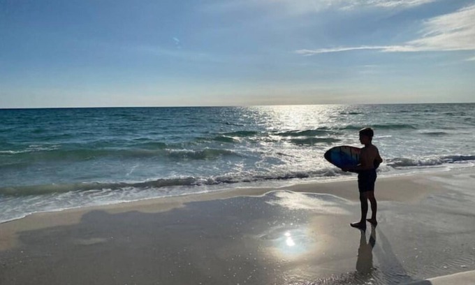 Silver Sands Casa | Sunset Surf House-5bdrm-12beds-sleeps14-wlk to bch
