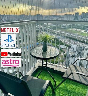Salak South Apartamento | Sunset View at Modern Home