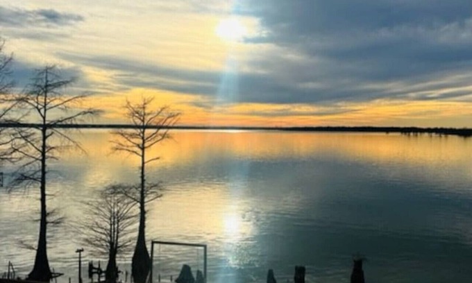 Redwood Casa | Sunset View RV Spot 50 AMP