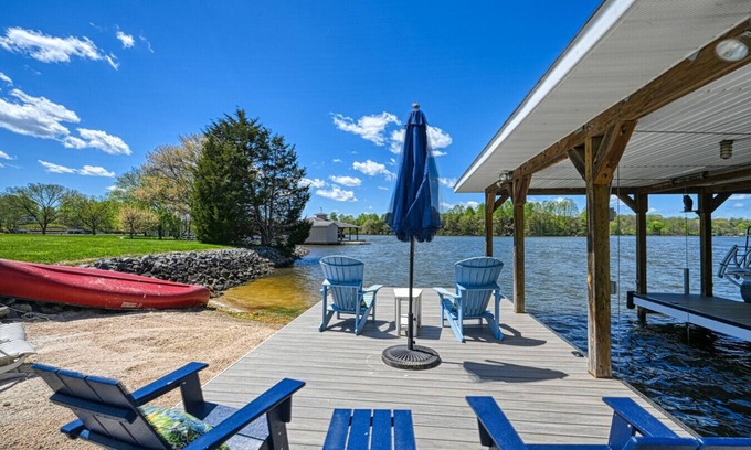 Livingston Casa | Sunset Views at Lake Anna