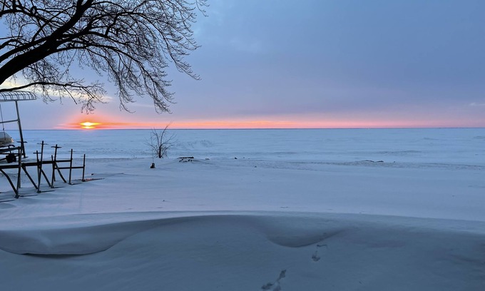 Malone Casa | Sunsets are Free at our cozy cabin!