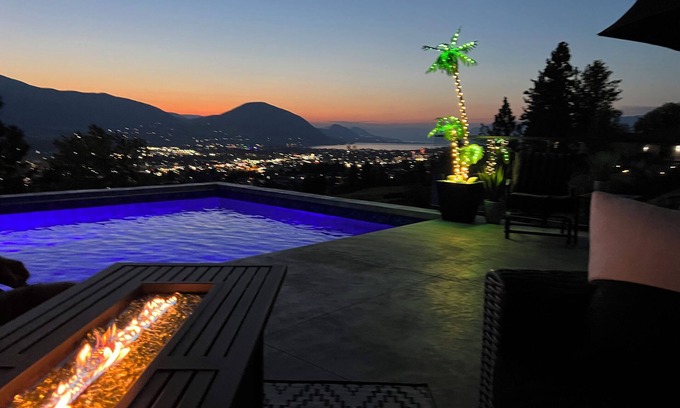 Okanagan-Similkameen Casa | Sunsets Mansion Penticton 5 bed pool hottub sauna/gym