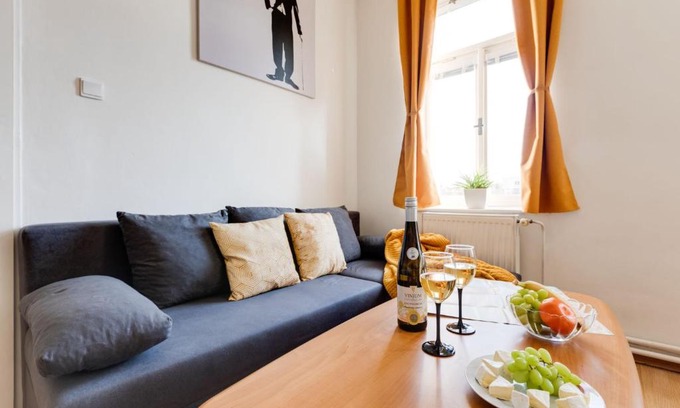 Hostivar Apartamento | Sunshine Apartment near the City center