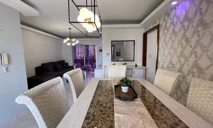 Residencial ROMANA Casa | Sunshine Palmares de Caleta.
