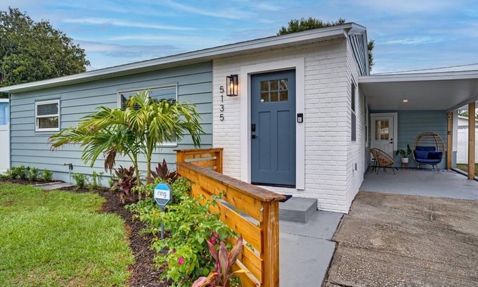 Gulfport Casa | Sunshine State of Mind