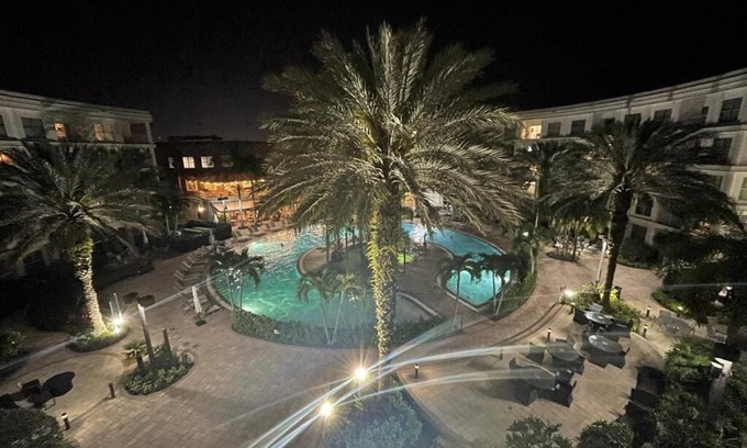Celebration Apartamento | Sunshine Suite 2BR/Pet-Handicap Friendly/Pool View/10 Min Disney