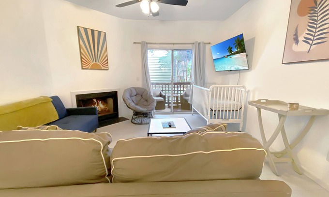 Wilmington Condominio | Sunshine Suite, Midtown Luxury, WiFi 1BR