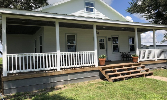 Shiner Otro | SunShiner Farm - Shiner, TX