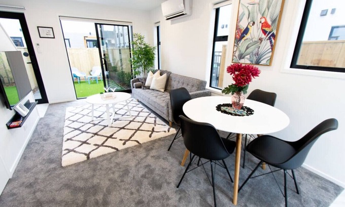 New Brighton Casa | Sunsoaked seaside 1 bedroom 1 bath