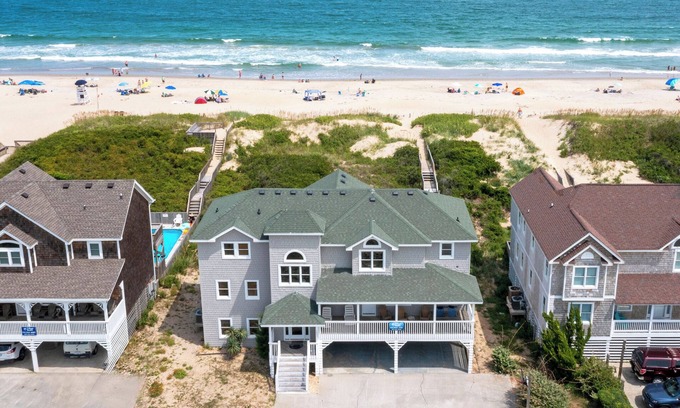 Nags Head Casa | Barrido por el sol: cubierta superior de dunas frente al mar, jacuzzi privado y piscina.