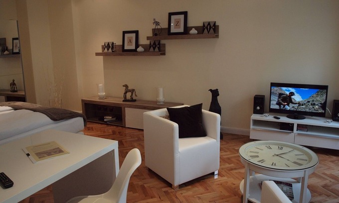 Moabit Apartamento | Super * * * apartamento en la estación principal con jardín, internet, lavadora