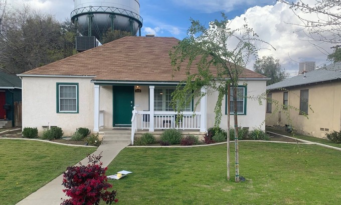 Riviera - Westchester Casa | Super cool downtown home. Best location in Bakersfield