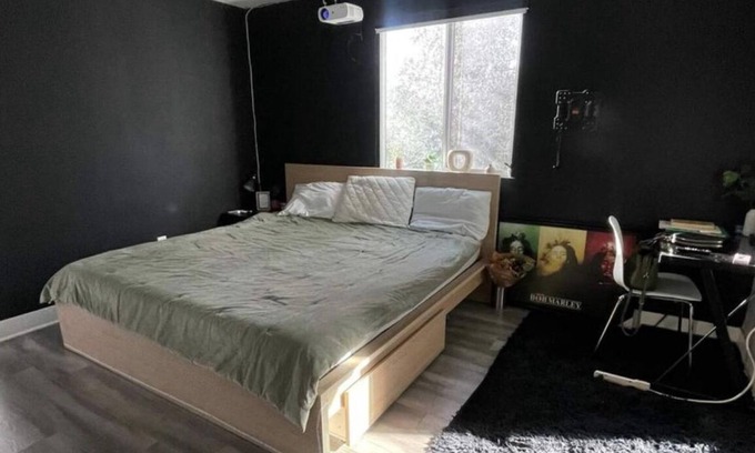 Boyle Heights Casa | Super cozy 1 bedroom with a private bathroom available in quiet neighborhood
