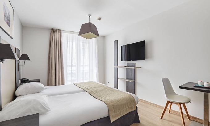 Gares Apartamento | Super Endroit! Appart équipé avec WI-FI GRATUIT