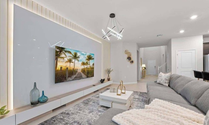 Four Corners Casa | Super Homey