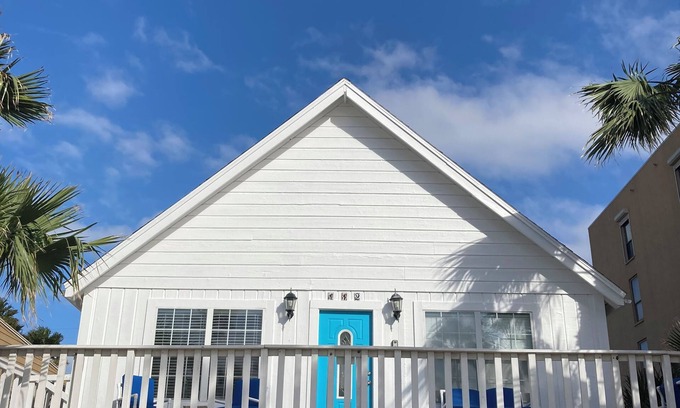 South Padre Island Casa | SUPER LOCATION, MIDDLE OF THE ISLAND
