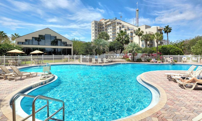 Florida Center Condominio | Super Location in International dr, 5 minutes from Universal Studios