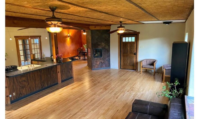 San Lorenzo Casa | Super Swank Family Gathering 5 Bedroom Big Kitchen