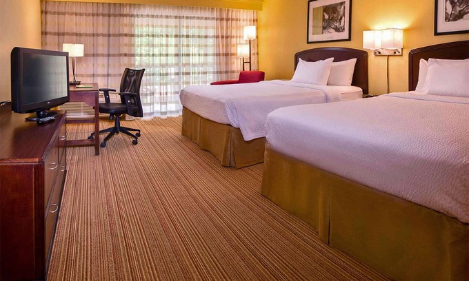 Durham Hotel | Super Value Accommodations! 4 Units W/ FREE Parking, Pets Allowed, Pool!