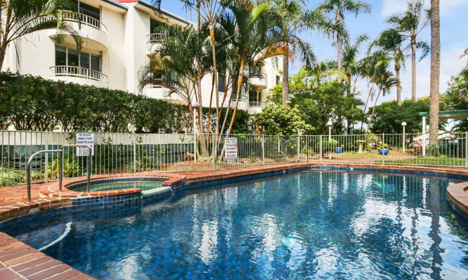 Burleigh Heads Apartamento | Superb 1 Bedroom Apartment Near the Beach