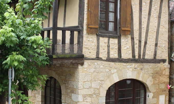 Saint-Cyprien Casa | Magnífica siglo 14 casa histórica con 2 dormitorios grandes duermen 5 invitados