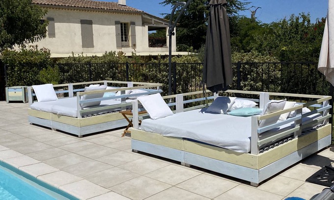 Mas-Blanc-des-Alpilles Otro | Superb 250 m2 Provencal farmhouse for rent
