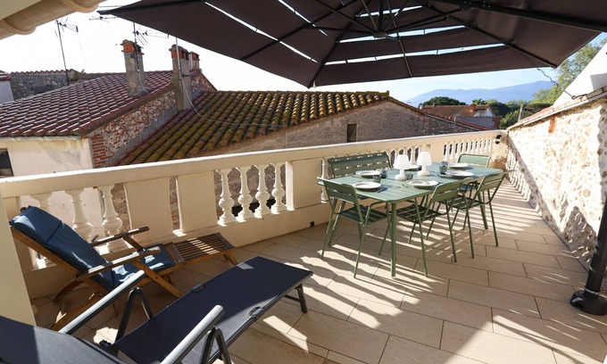 Latour-Bas-Elne Chalet De Esquí | Magnífica casa de 3 estrellas con terraza a pocos minutos de las playas.