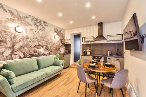 Flandres Apartamento | Superb and Cosy 2BR Apt In The Heart Of Paris ! 3P