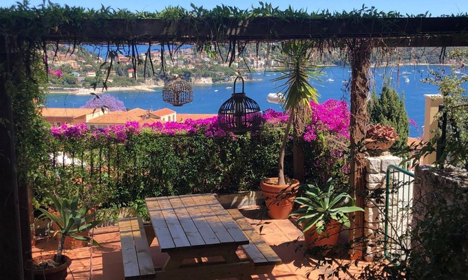 Villefranche-sur-Mer Apartamento | Magnífico apartamento con jardín privado.