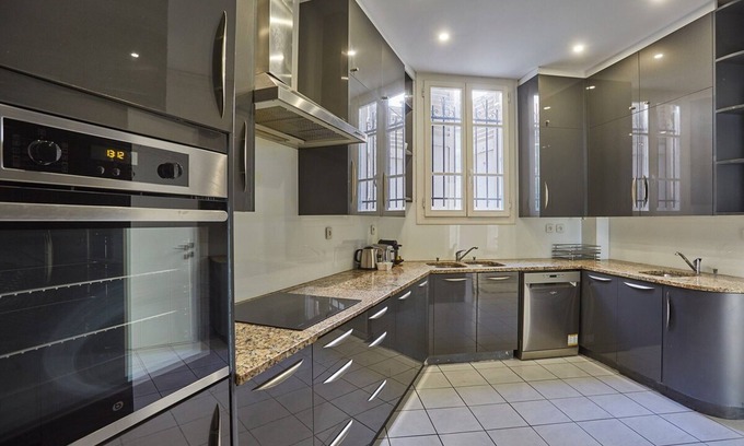 Saint-Vincent-de-Paul Apartamento | Superb Apartment Center of Paris/montmartre