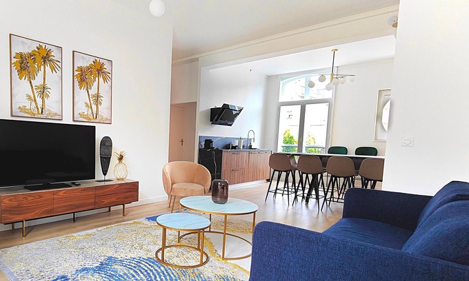 Blois Apartamento | Superb apartment with views of the Loire for 10 people