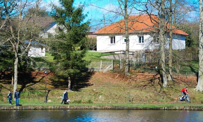 Forges-les-Eaux Casa | Magnífica vista al lago! Bonita casa idealmente ubicada, decoración, confort, jardín.