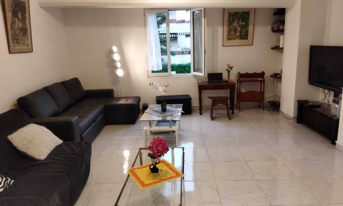 Carnot Apartamento | Superb, quiet, comfortable studio 15 minutes' walk from Croisette
