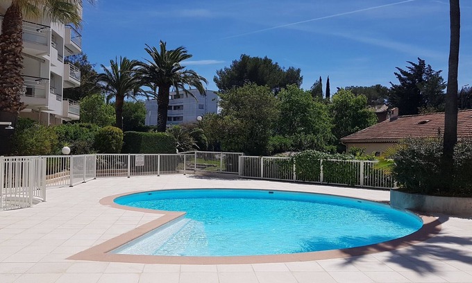 Saint-Raphael Apartamento | Muy bonita vista al mar para este alojamiento climatizado con piscina, garaje