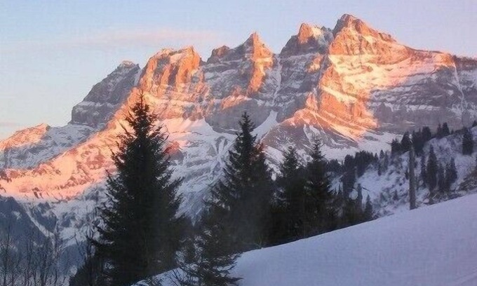 Val d'Illiez Apartamento | Esquí Superb en / esquí fuera apartamento suizo en Portes du Soleil, con fabulosas vistas