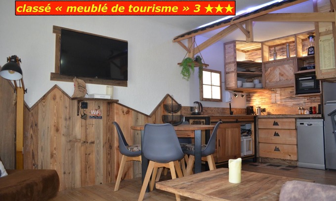 Les Angles Apartamento | SUPERB T2 ATYPIQUE-4 sleeps 3★-45m2, ideally located-VIEWS PANO-WIFI fiber
