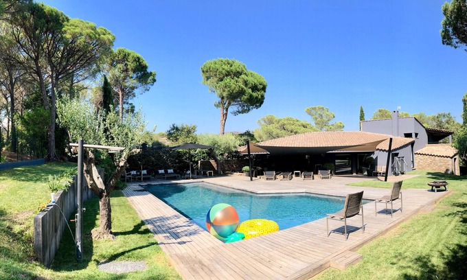 Saint-Raphael Villa | Magnífica villa en St Raphaël 220 m2 + piscina toda comodidad cerca del mar y el golf