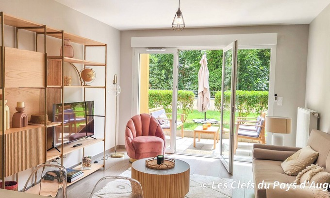 Benerville-sur-Mer Apartamento | Superbe Appartement à 2 pas de la Mer, Rez-de-jardin, 2 Chambres, Parking Privé